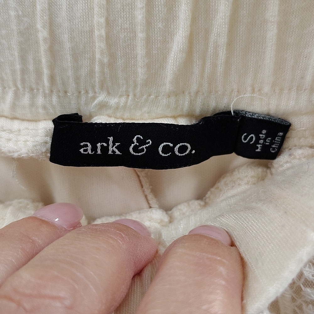 Ark & Co Mini A Line Skirt Size Small Cream Brocade Lace Overlay Lined - Picture 2 of 4
